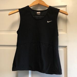 Black Nike tennis top